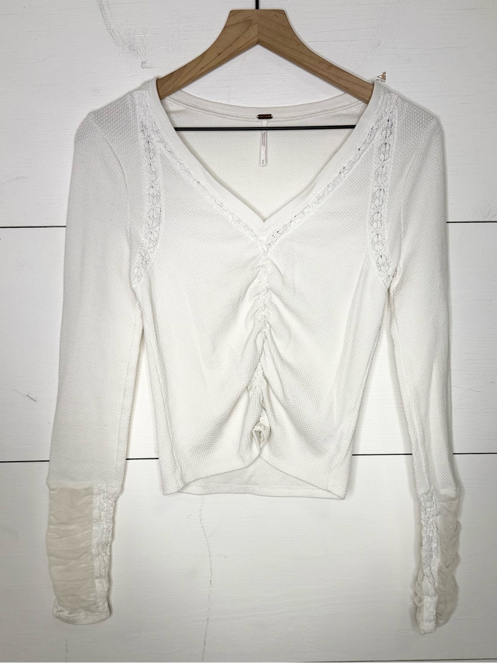 Free People • Wear Me Out Thermal Mesh Lace Cuff Sleeve Top Size Medium - Picture 2 of 5